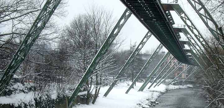 Die Rosenau in Oberbarmen mit Schnee am 28. Februar 2003