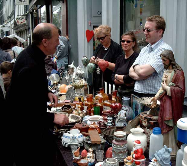 Stra&szlig;enfest in der Luisenstra&szlig;e am 22. Mai 2005
