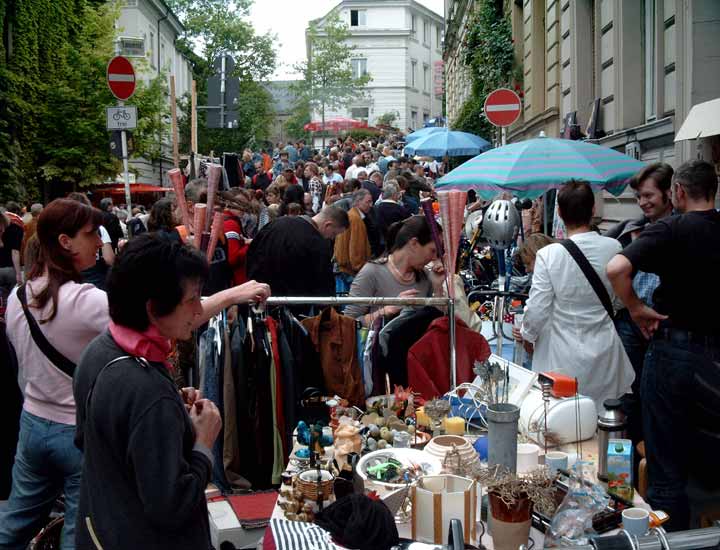 Stra&szlig;enfest in der Luisenstra&szlig;e am 22. Mai 2005