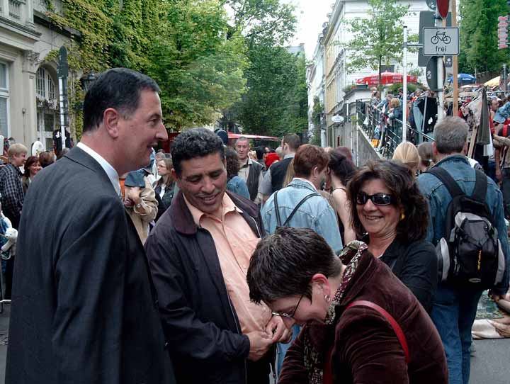 Stra&szlig;enfest in der Luisenstra&szlig;e am 22. Mai 2005