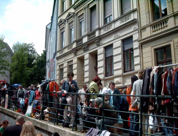Stra&szlig;enfest in der Luisenstra&szlig;e am 22. Mai 2005