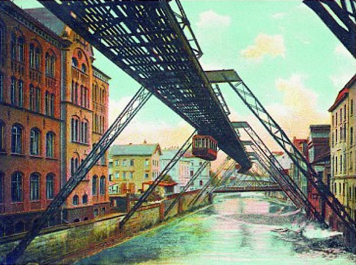 Schwebebahn an der Breitestraße 1902