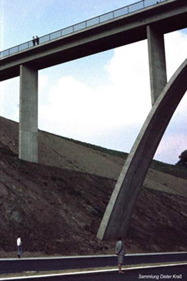 Bau der B 326 später A 46 am Sonnenberg 1970 (Foto Sammlung Dieter Kraß)