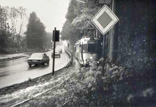 Straßenbahn bei Saurenhaus (Foto Dieter Kraß)