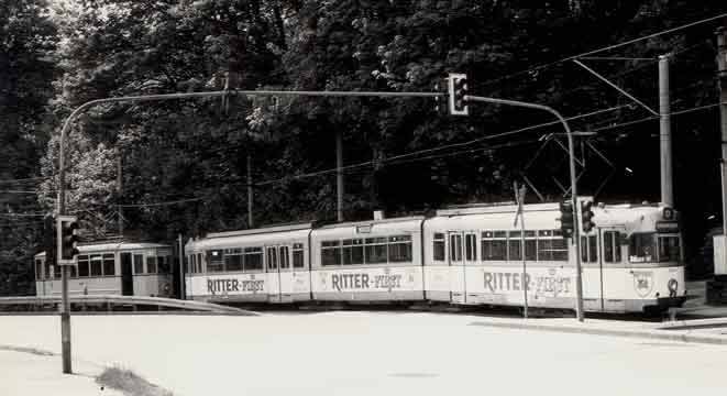 Straßenbahn bei Saurenhaus (Foto Dieter Kraß)