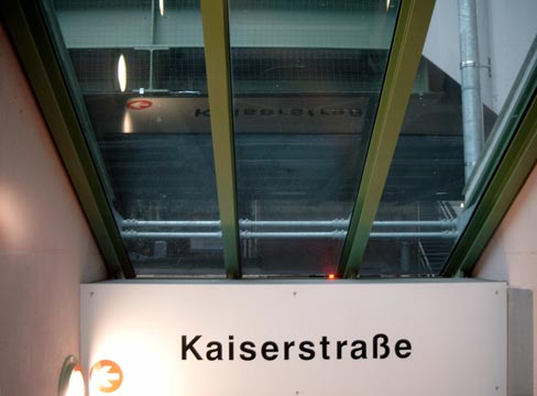Hinweis Kaiserstra&szlig;e im Dezember 2002